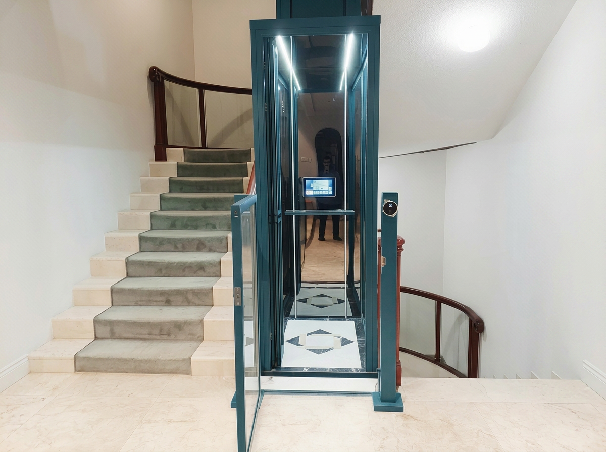 shaftless-home-lift-with 1540-938 size